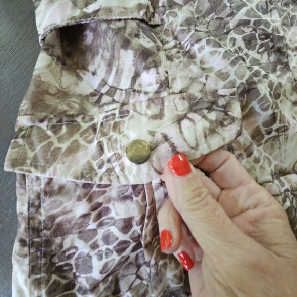 Chico's Zenergy Animal Print Polyester Zip-Front Windbreaker Rain Jacket XL (3) - Picture 5 of 9
